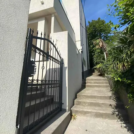 With A - C In 53768 Apartman