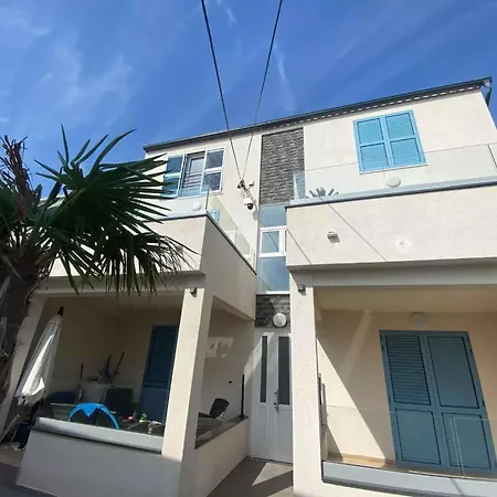 Apartman With A - C In 53768