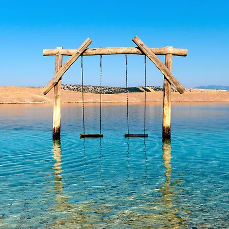 With A - C In 53768 アパート *