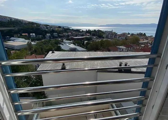 With A - C In 53768 * ツリクヴェニツァ